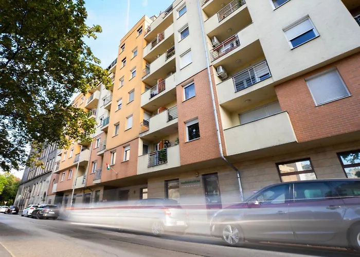Carmen Center With Ac And Teracce Appartamento *